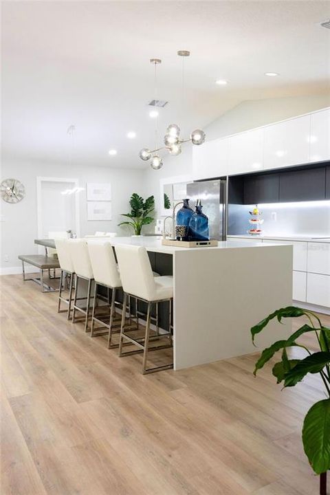 For Rent: $2,500 (2 beds, 2 baths, 1252 Square Feet)