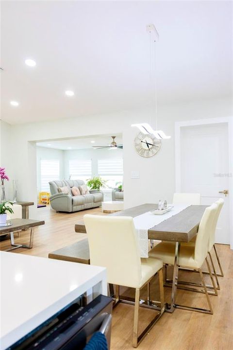 For Rent: $2,500 (2 beds, 2 baths, 1252 Square Feet)