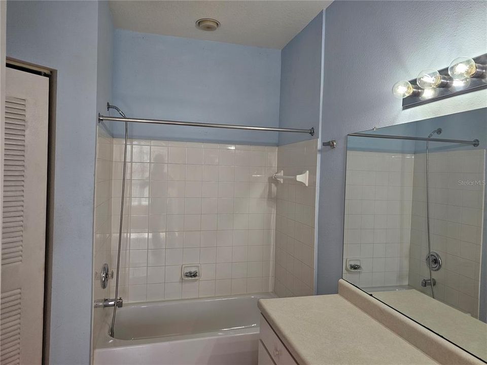 En Venta: $199,900 (2 camas, 2 baños, 1140 Pies cuadrados)