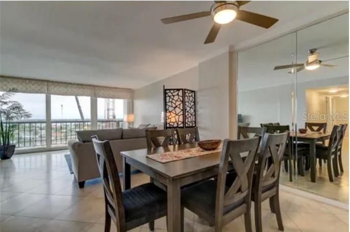 For Rent: $2,999 (2 beds, 2 baths, 1240 Square Feet)
