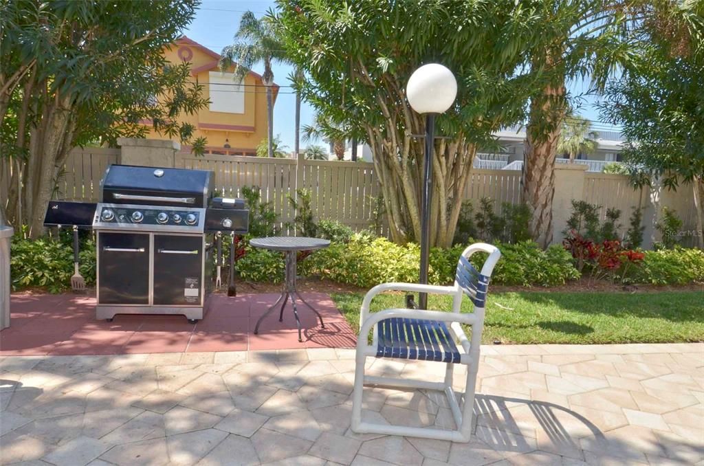 For Rent: $2,999 (2 beds, 2 baths, 1240 Square Feet)