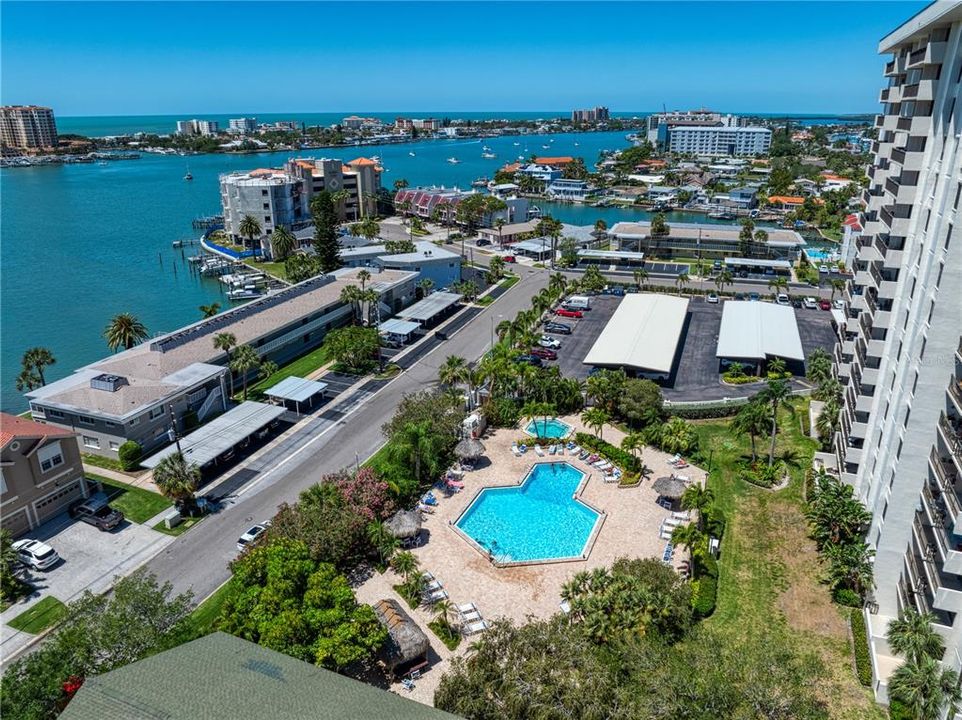 For Rent: $2,999 (2 beds, 2 baths, 1240 Square Feet)