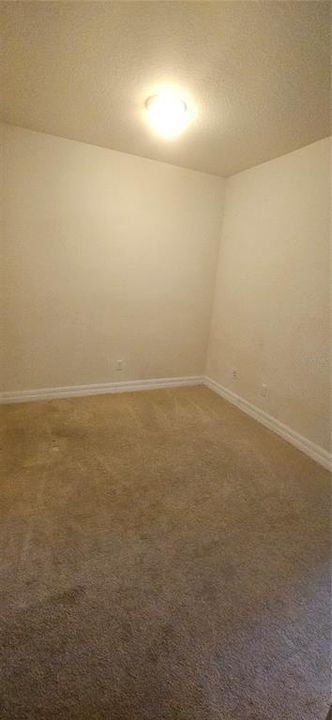 For Rent: $2,400 (3 beds, 2 baths, 1639 Square Feet)