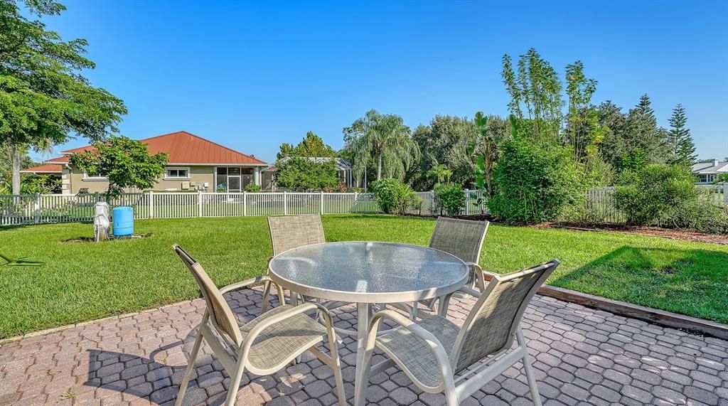 En Venta: $575,000 (3 camas, 2 baños, 1998 Pies cuadrados)