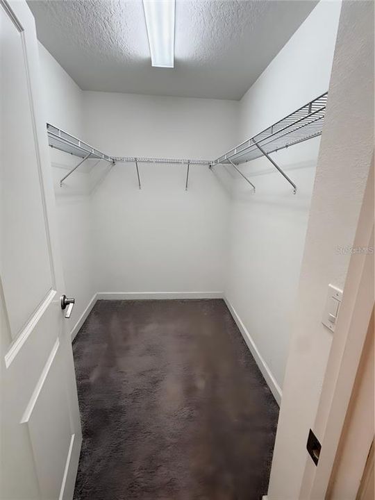 For Rent: $3,250 (5 beds, 3 baths, 2638 Square Feet)