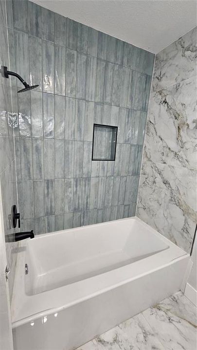 На продажу: $369,000 (3 спален, 2 ванн, 2060 Квадратных фут)