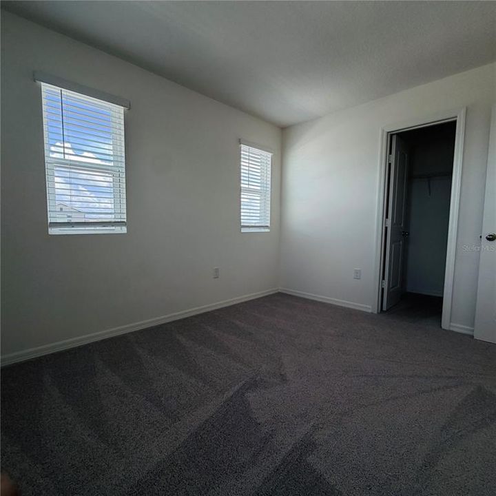 For Rent: $1,950 (4 beds, 2 baths, 2107 Square Feet)