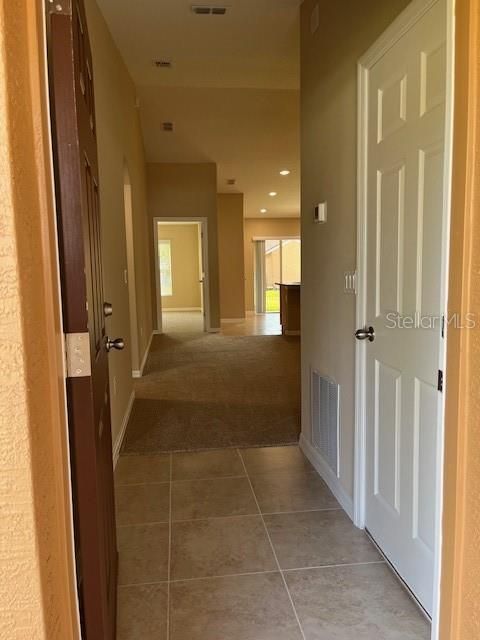 For Rent: $1,700 (3 beds, 2 baths, 1211 Square Feet)