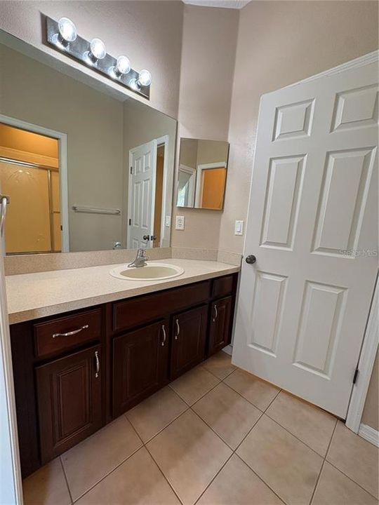В аренду: $2,450 (4 спален, 3 ванн, 2972 Квадратных фут)