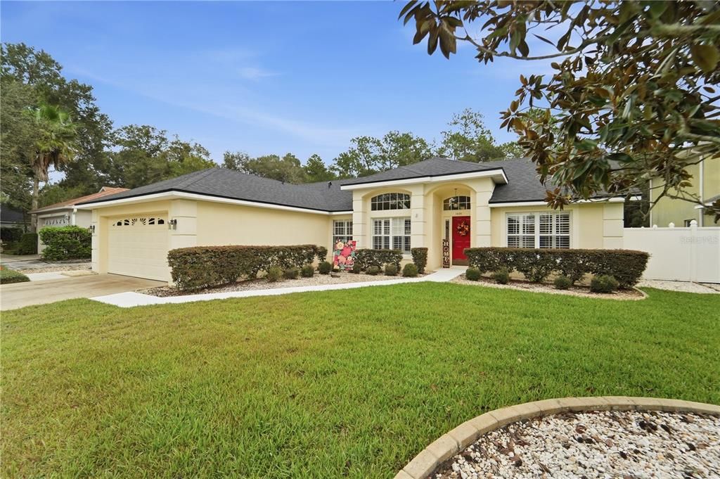 For Sale: $397,500 (3 beds, 2 baths, 1742 Square Feet)