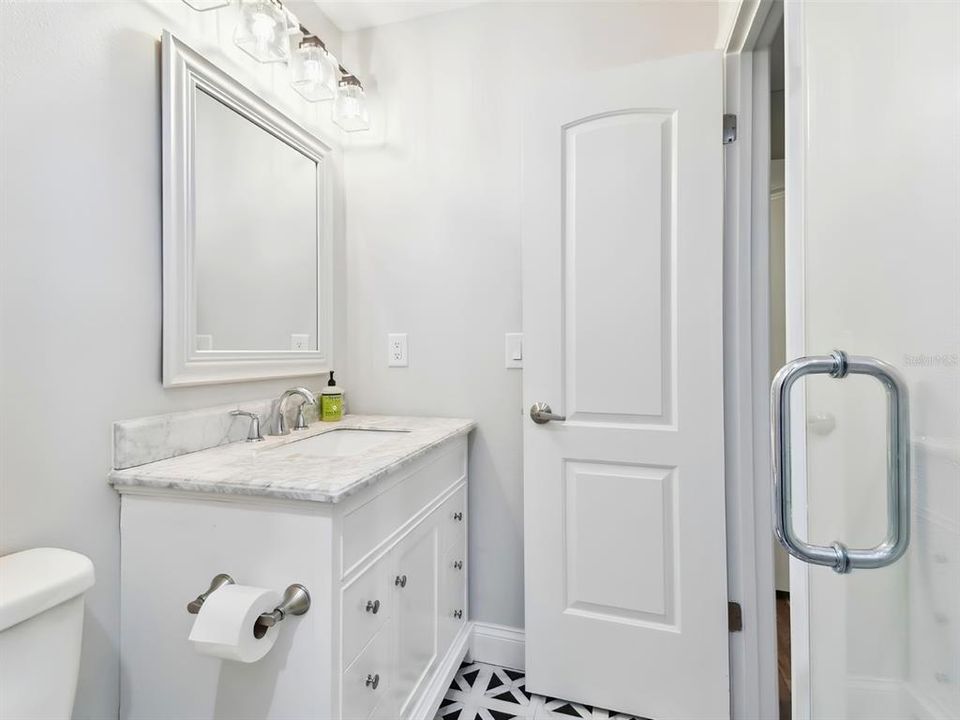 En Venta: $274,000 (2 camas, 2 baños, 1094 Pies cuadrados)