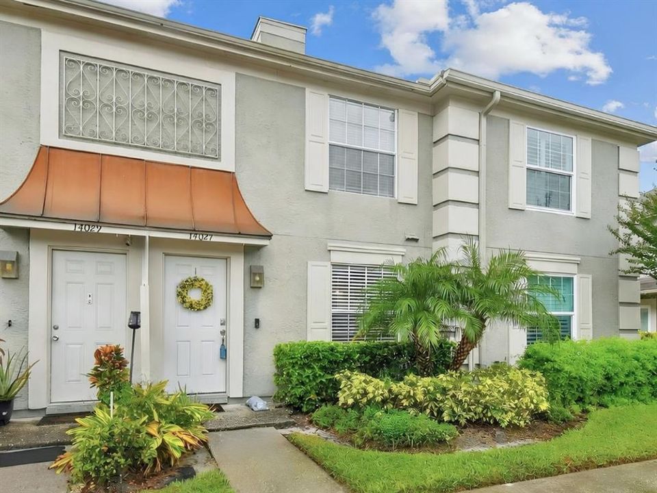 En Venta: $274,000 (2 camas, 2 baños, 1094 Pies cuadrados)