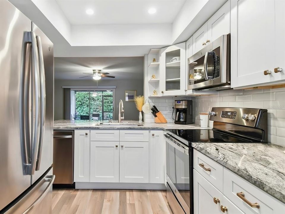 En Venta: $274,000 (2 camas, 2 baños, 1094 Pies cuadrados)