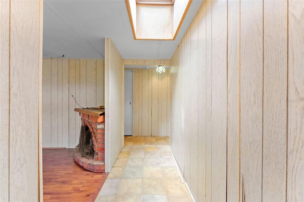 For Sale: $150,000 (4 beds, 2 baths, 1584 Square Feet)