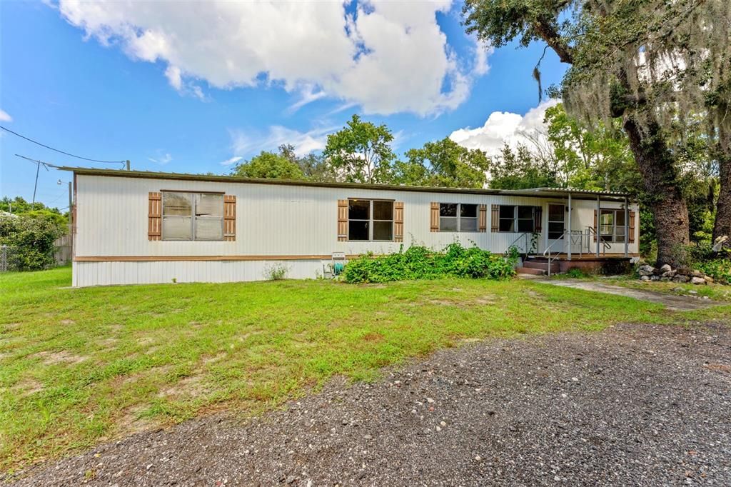 For Sale: $150,000 (4 beds, 2 baths, 1584 Square Feet)