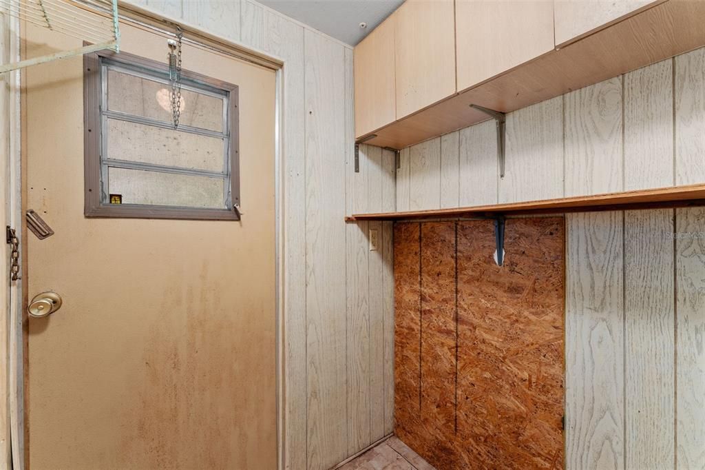 For Sale: $150,000 (4 beds, 2 baths, 1584 Square Feet)
