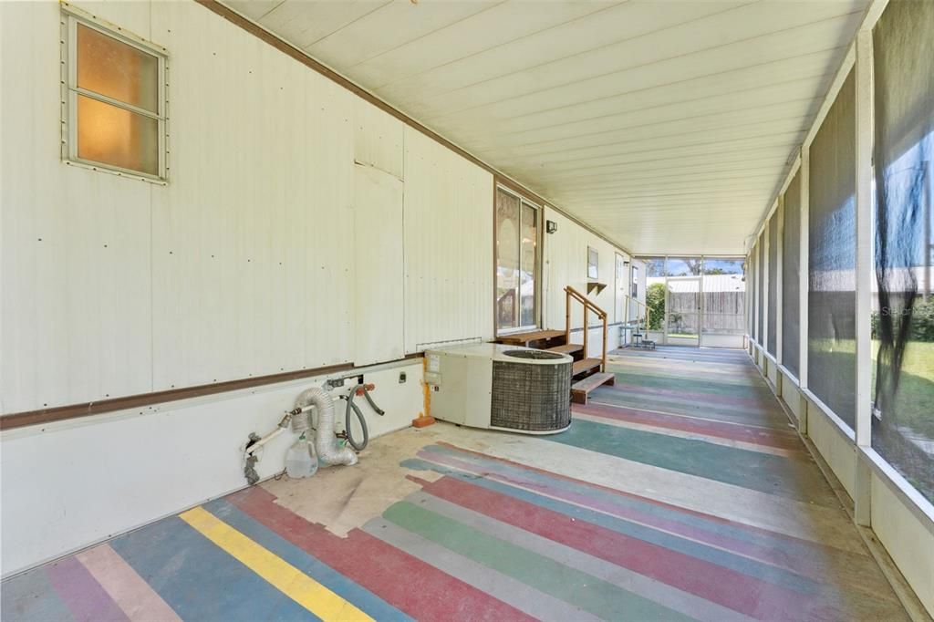 For Sale: $150,000 (4 beds, 2 baths, 1584 Square Feet)