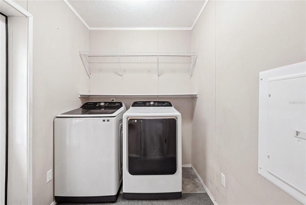 En Venta: $249,999 (4 camas, 2 baños, 1568 Pies cuadrados)