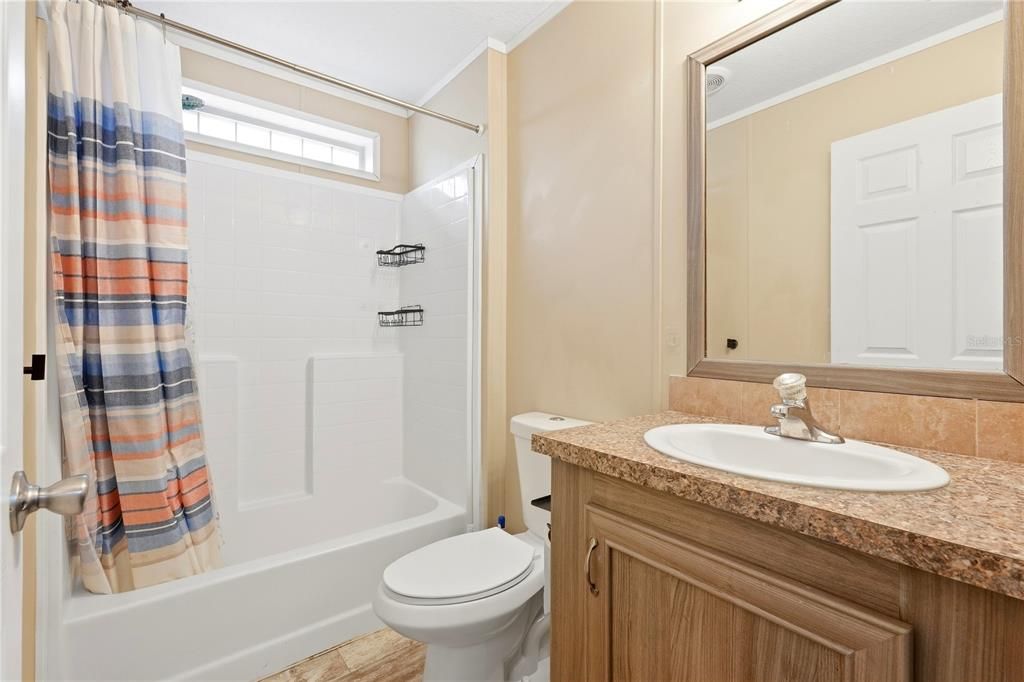En Venta: $249,999 (4 camas, 2 baños, 1568 Pies cuadrados)