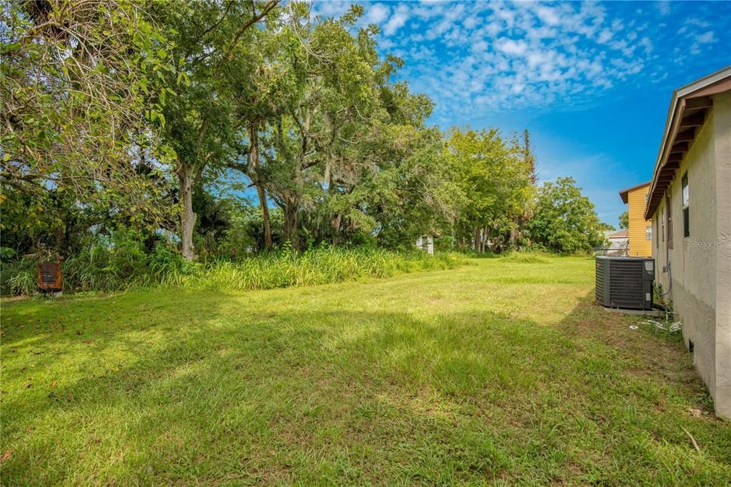 На продажу: $285,000 (3 спален, 2 ванн, 1618 Квадратных фут)