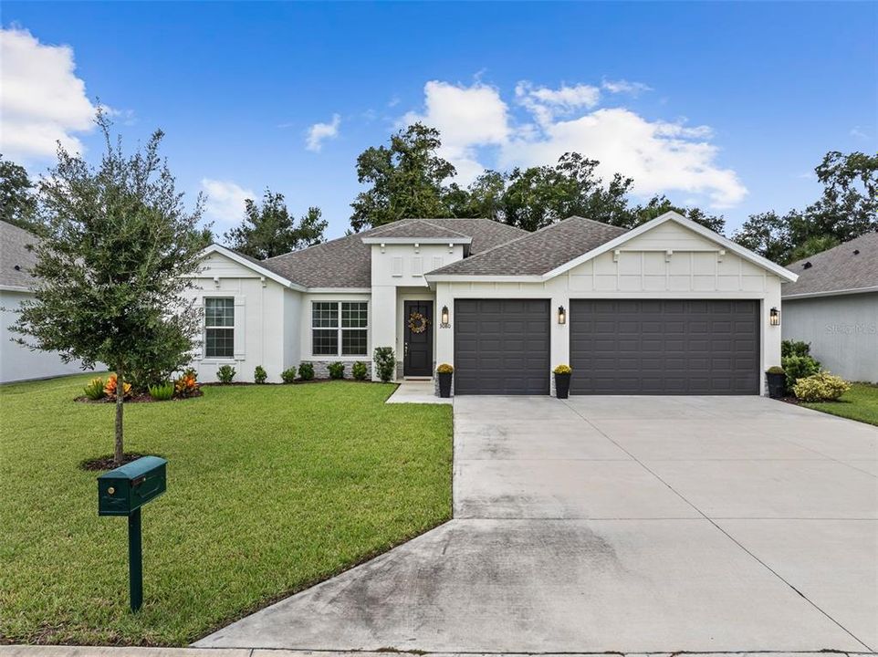 Active With Contract: $530,000 (4 beds, 3 baths, 2100 Square Feet)