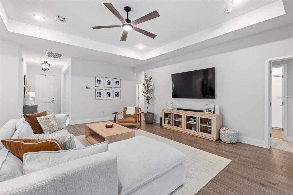 Active With Contract: $530,000 (4 beds, 3 baths, 2100 Square Feet)