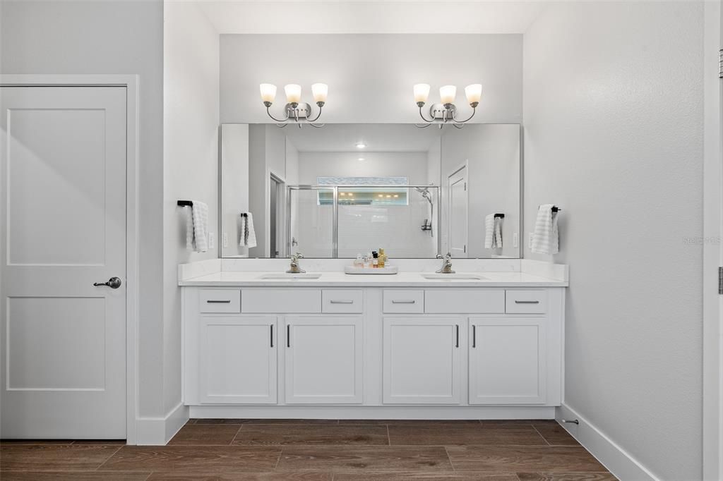 Active With Contract: $530,000 (4 beds, 3 baths, 2100 Square Feet)