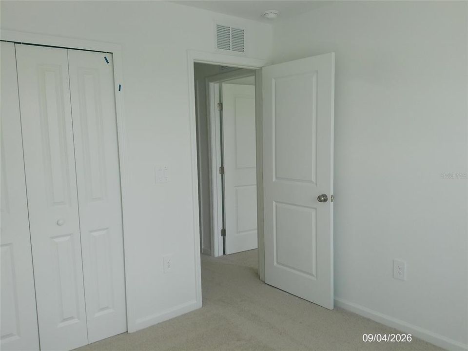 For Rent: $2,100 (4 beds, 2 baths, 1880 Square Feet)
