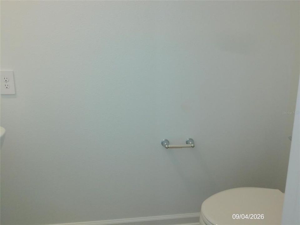 For Rent: $2,100 (4 beds, 2 baths, 1880 Square Feet)