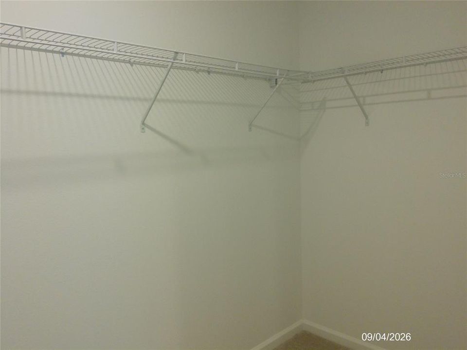 For Rent: $2,100 (4 beds, 2 baths, 1880 Square Feet)