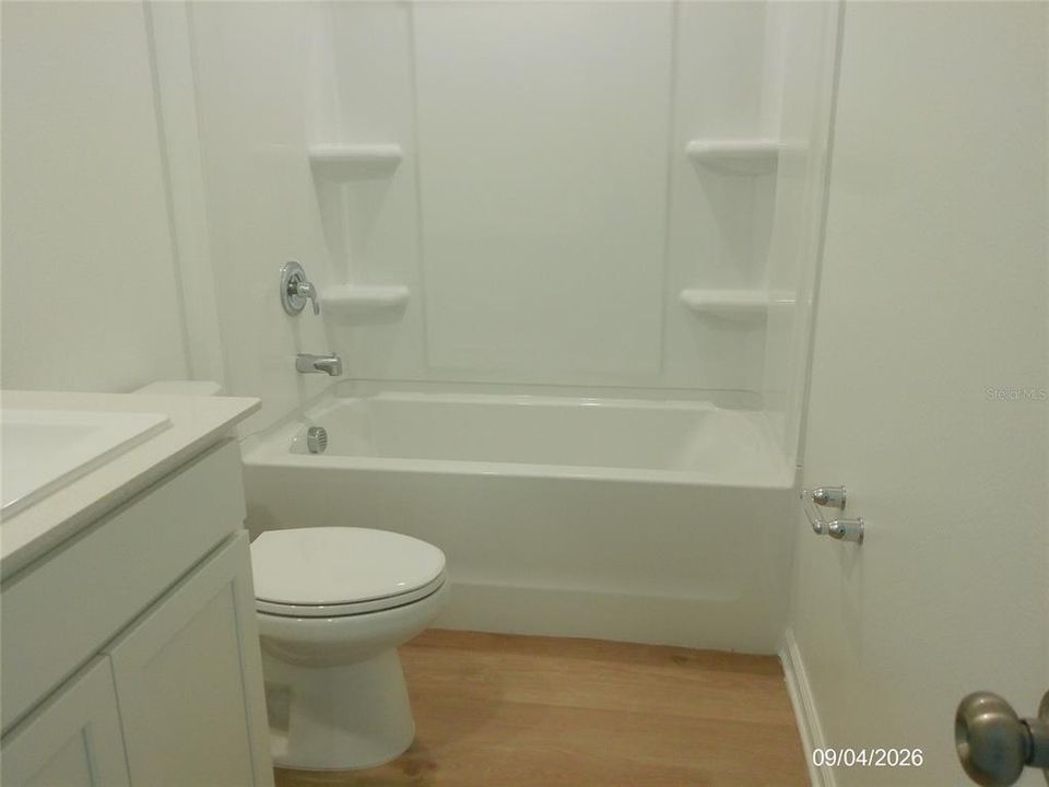For Rent: $2,100 (4 beds, 2 baths, 1880 Square Feet)