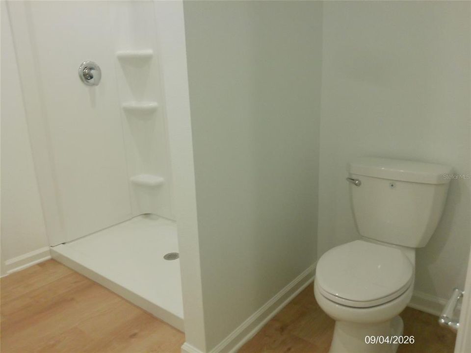 For Rent: $2,100 (4 beds, 2 baths, 1880 Square Feet)