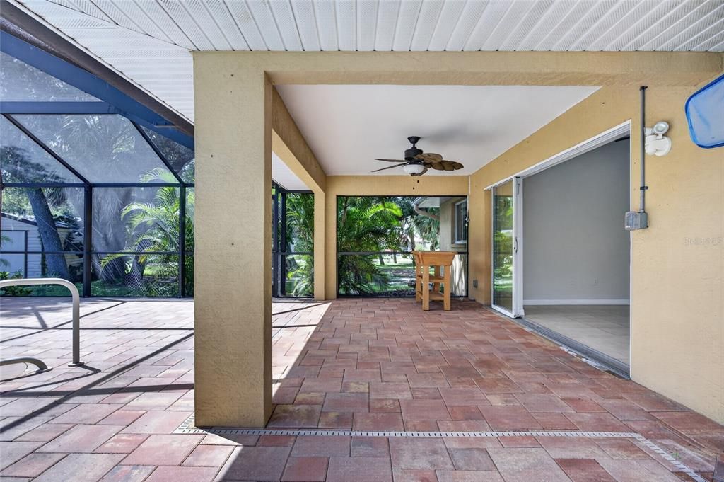 En Venta: $316,900 (3 camas, 2 baños, 1344 Pies cuadrados)
