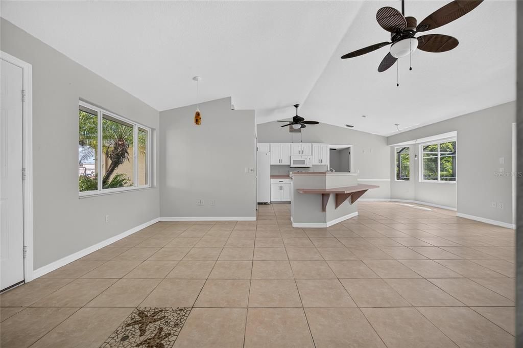 En Venta: $316,900 (3 camas, 2 baños, 1344 Pies cuadrados)