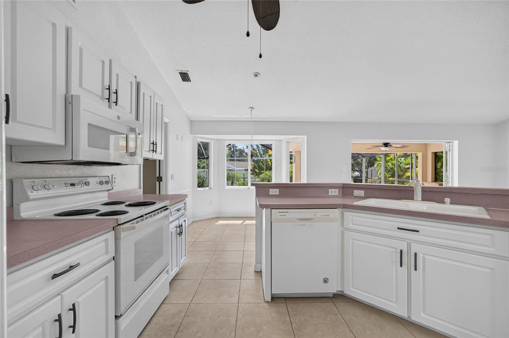 En Venta: $316,900 (3 camas, 2 baños, 1344 Pies cuadrados)