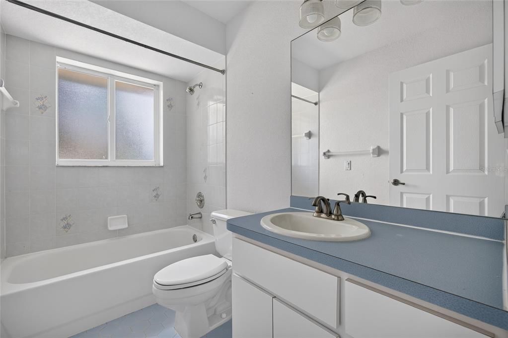 En Venta: $316,900 (3 camas, 2 baños, 1344 Pies cuadrados)