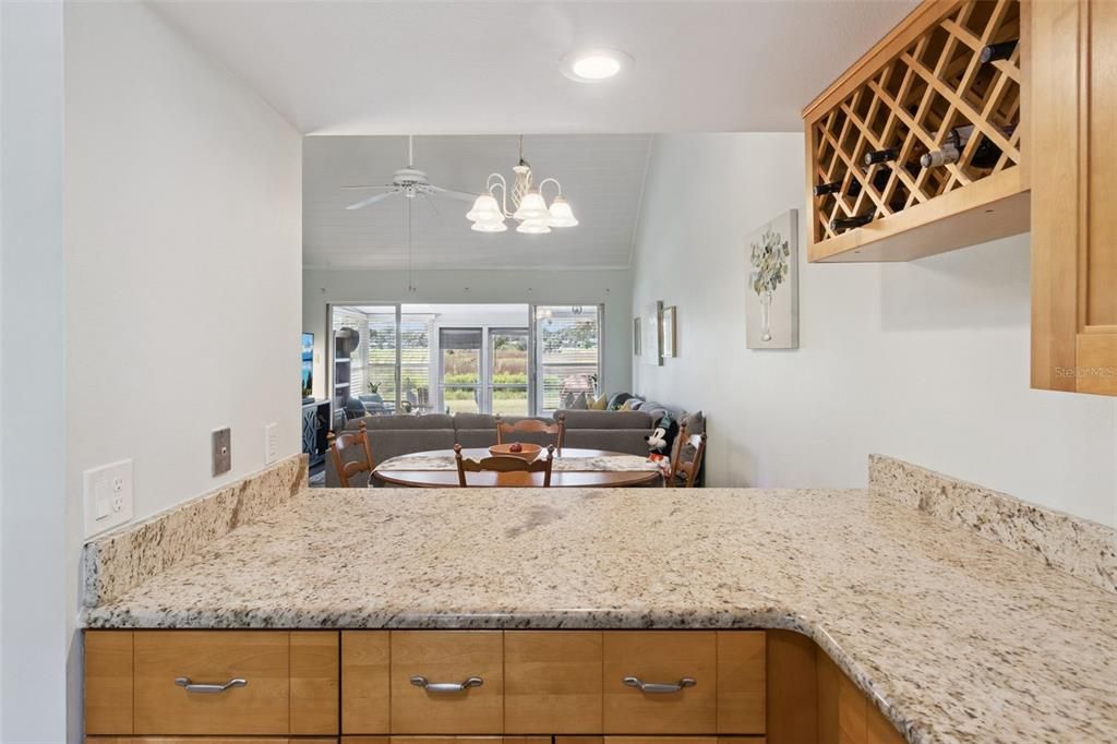 For Sale: $224,900 (2 beds, 2 baths, 1115 Square Feet)
