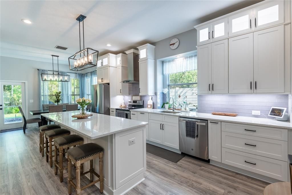 For Sale: $599,000 (5 beds, 3 baths, 3333 Square Feet)
