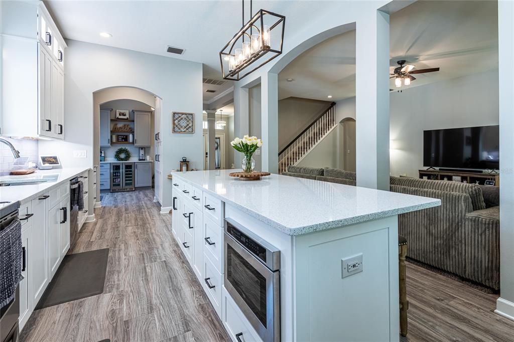 For Sale: $599,000 (5 beds, 3 baths, 3333 Square Feet)