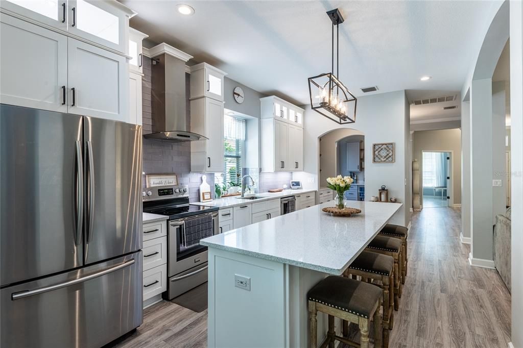 For Sale: $599,000 (5 beds, 3 baths, 3333 Square Feet)