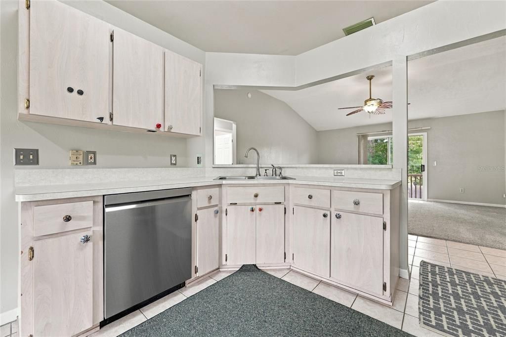 En Venta: $309,500 (3 camas, 2 baños, 1519 Pies cuadrados)