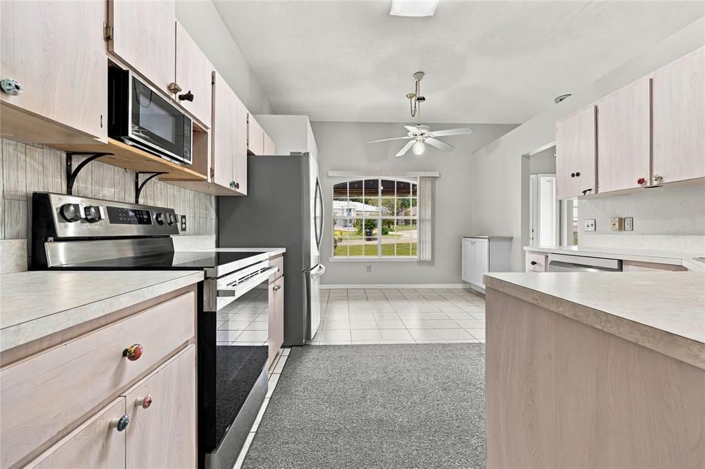 En Venta: $309,500 (3 camas, 2 baños, 1519 Pies cuadrados)