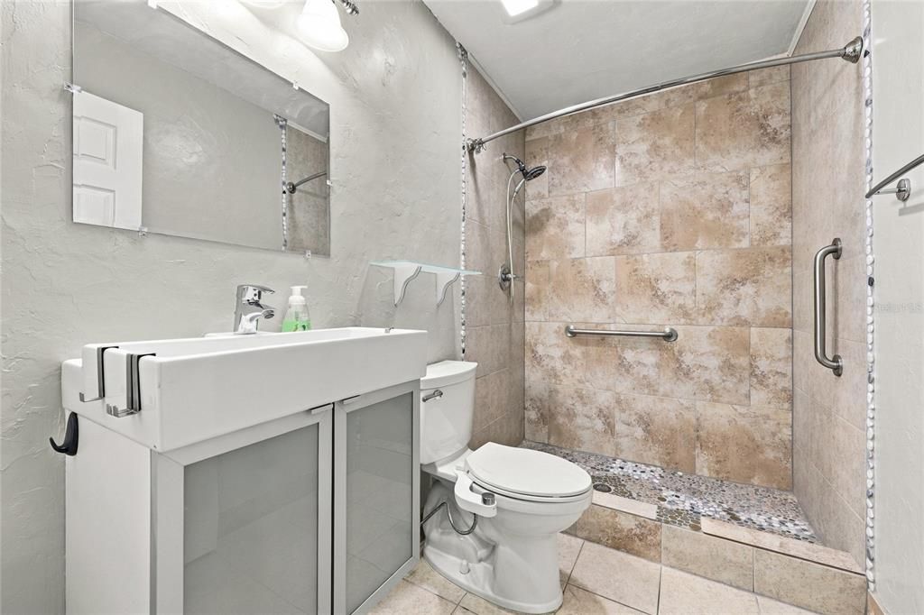 En Venta: $309,500 (3 camas, 2 baños, 1519 Pies cuadrados)