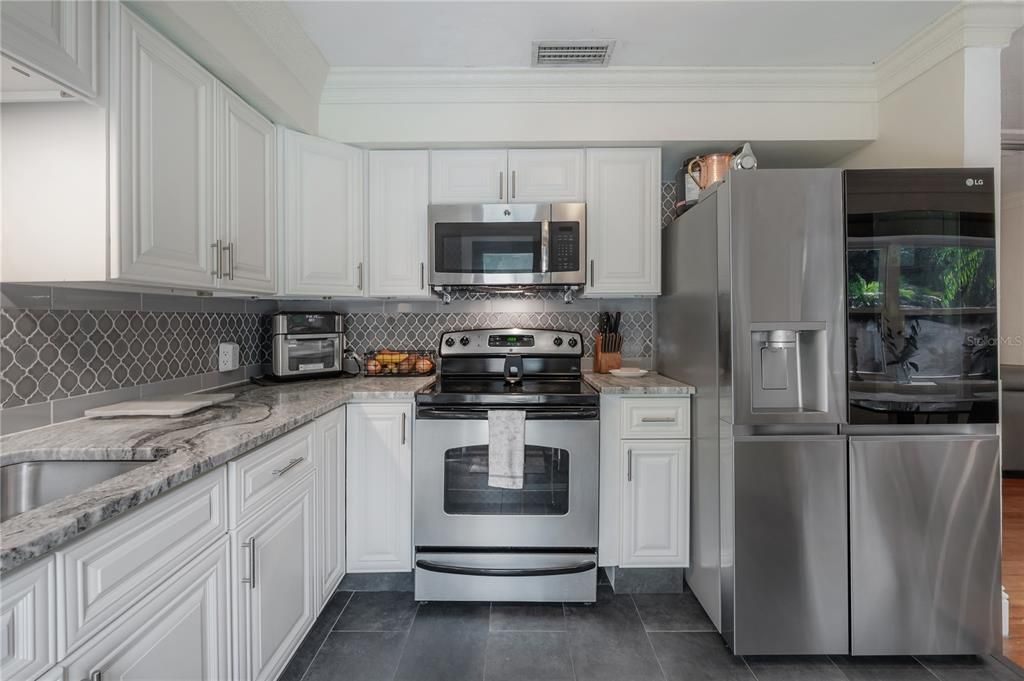 For Sale: $729,000 (3 beds, 3 baths, 1500 Square Feet)