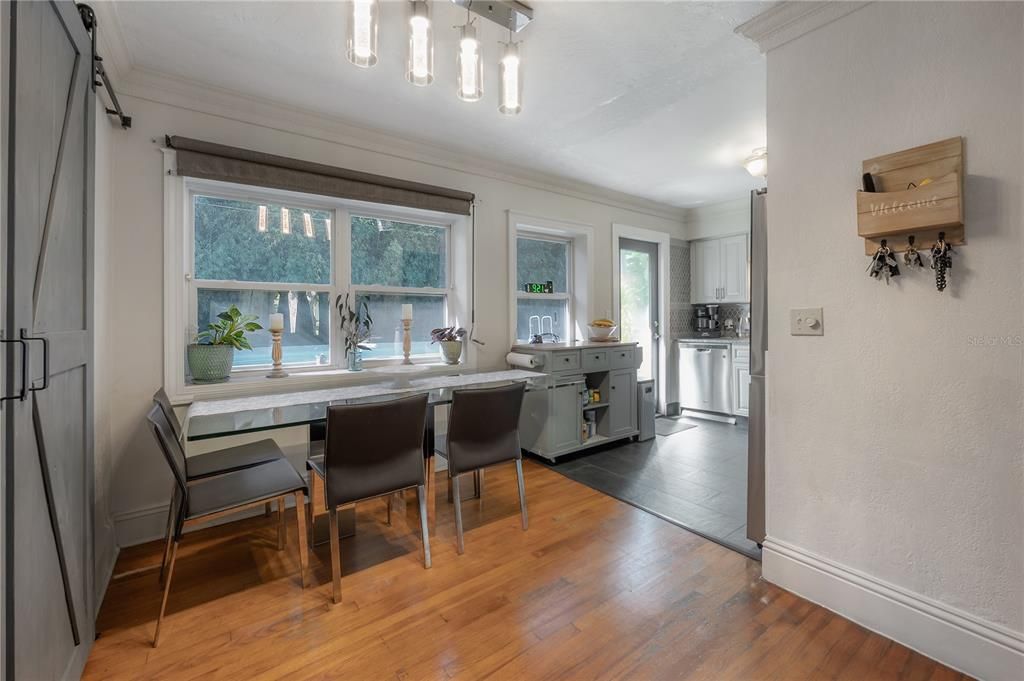 For Sale: $729,000 (3 beds, 3 baths, 1500 Square Feet)