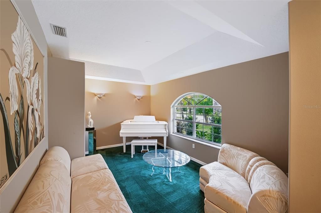 For Sale: $499,000 (3 beds, 2 baths, 1631 Square Feet)