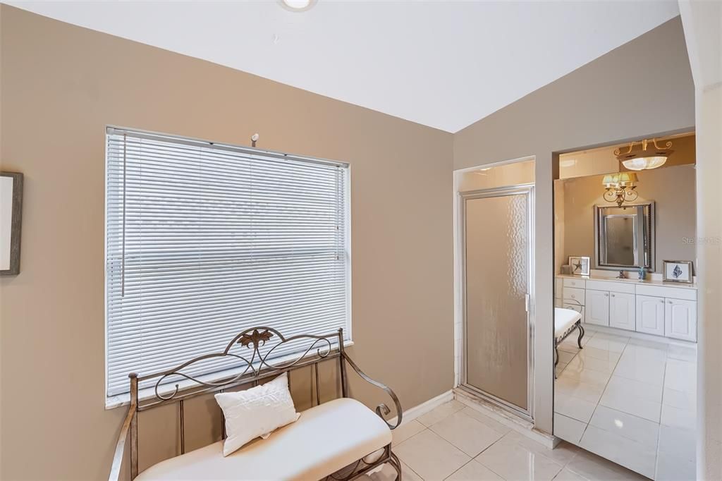 For Sale: $499,000 (3 beds, 2 baths, 1631 Square Feet)