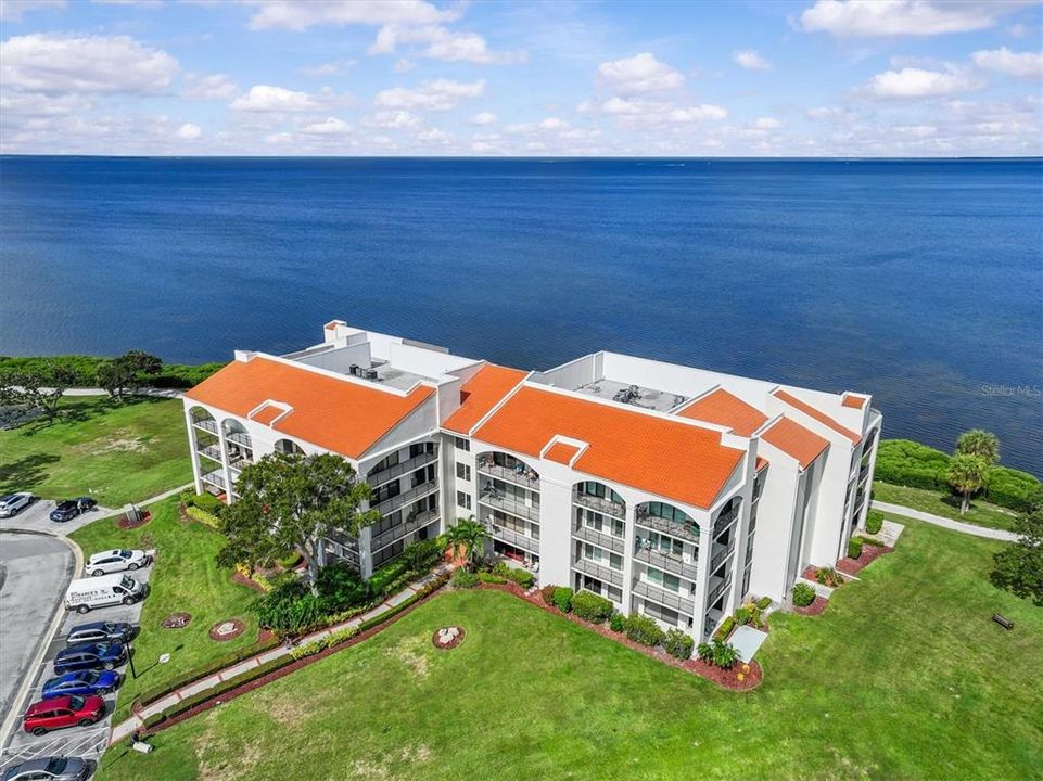 En Venta: $193,000 (1 camas, 2 baños, 968 Pies cuadrados)