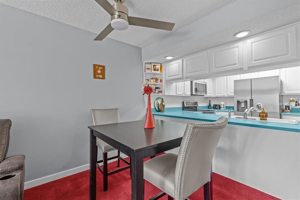 En Venta: $193,000 (1 camas, 2 baños, 968 Pies cuadrados)