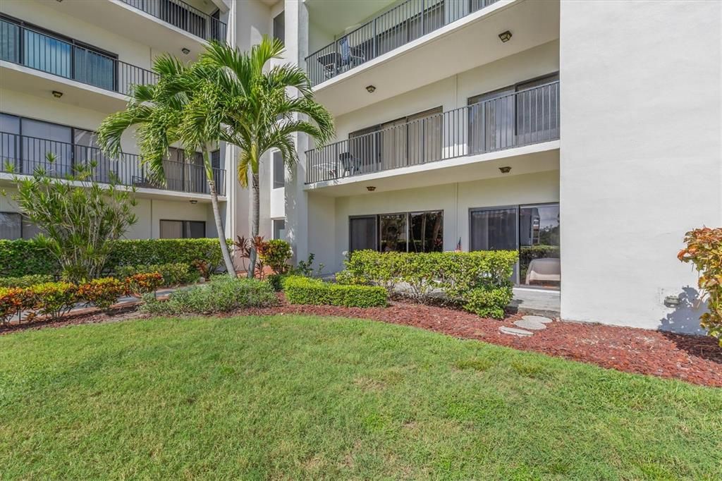En Venta: $193,000 (1 camas, 2 baños, 968 Pies cuadrados)